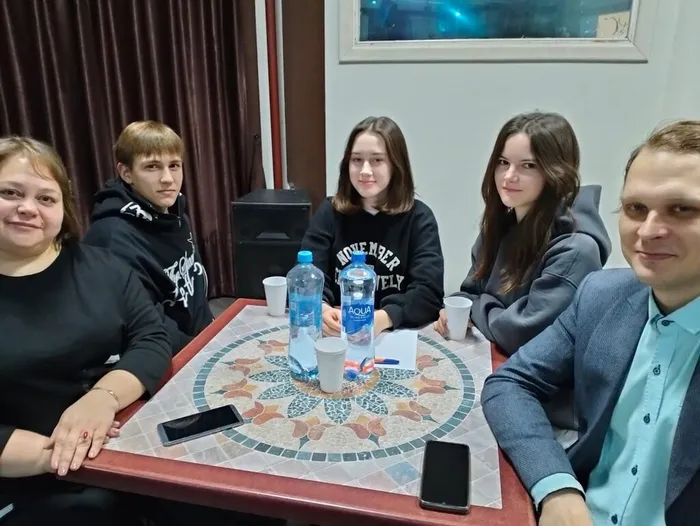 zyVQyslRmg8